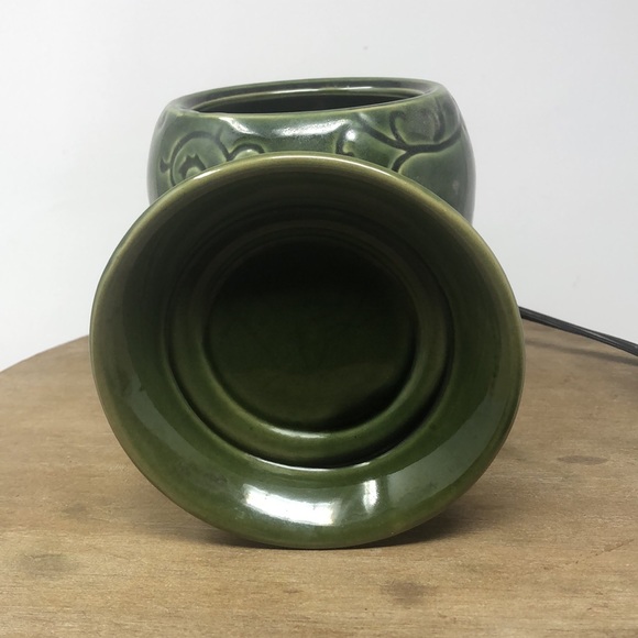 Scentsy English Ivy Full Size Wax Melt Premium Warmer - Picture 7 of 11